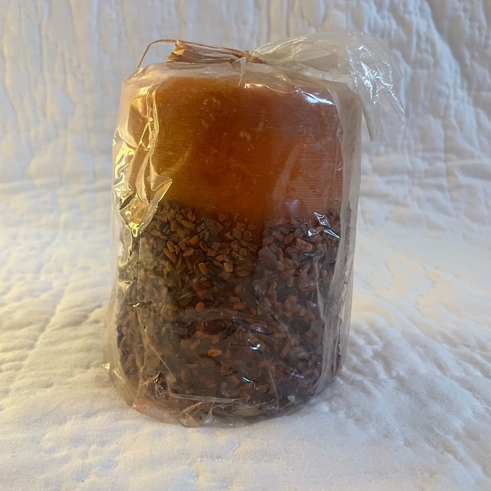NWT The White Barn Candle Company pillar candle
